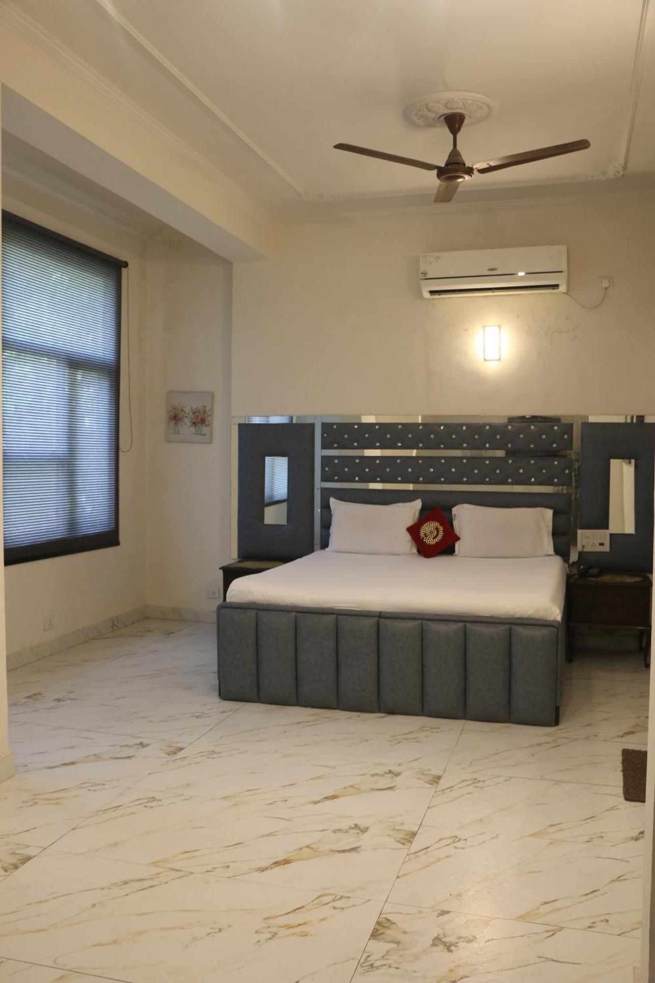 Swisston Palace Delhi  Esterno foto